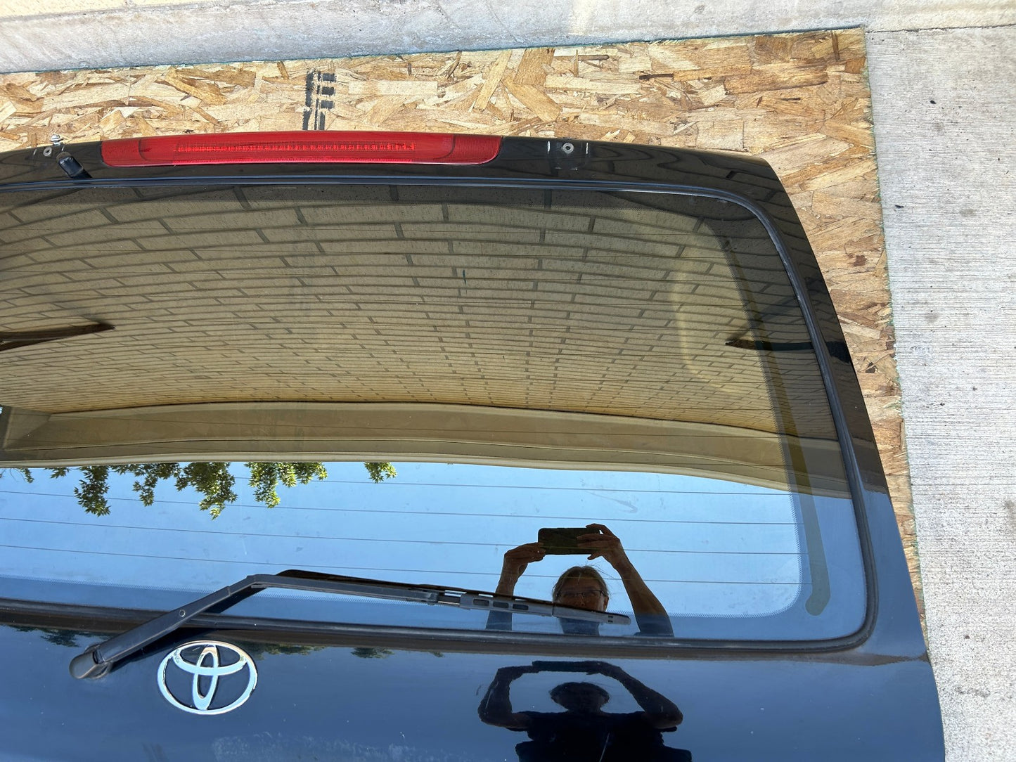 1998-02 Toyota Land Cruiser Tailgate Lift gate Trunk Hatch  BLACK OEM