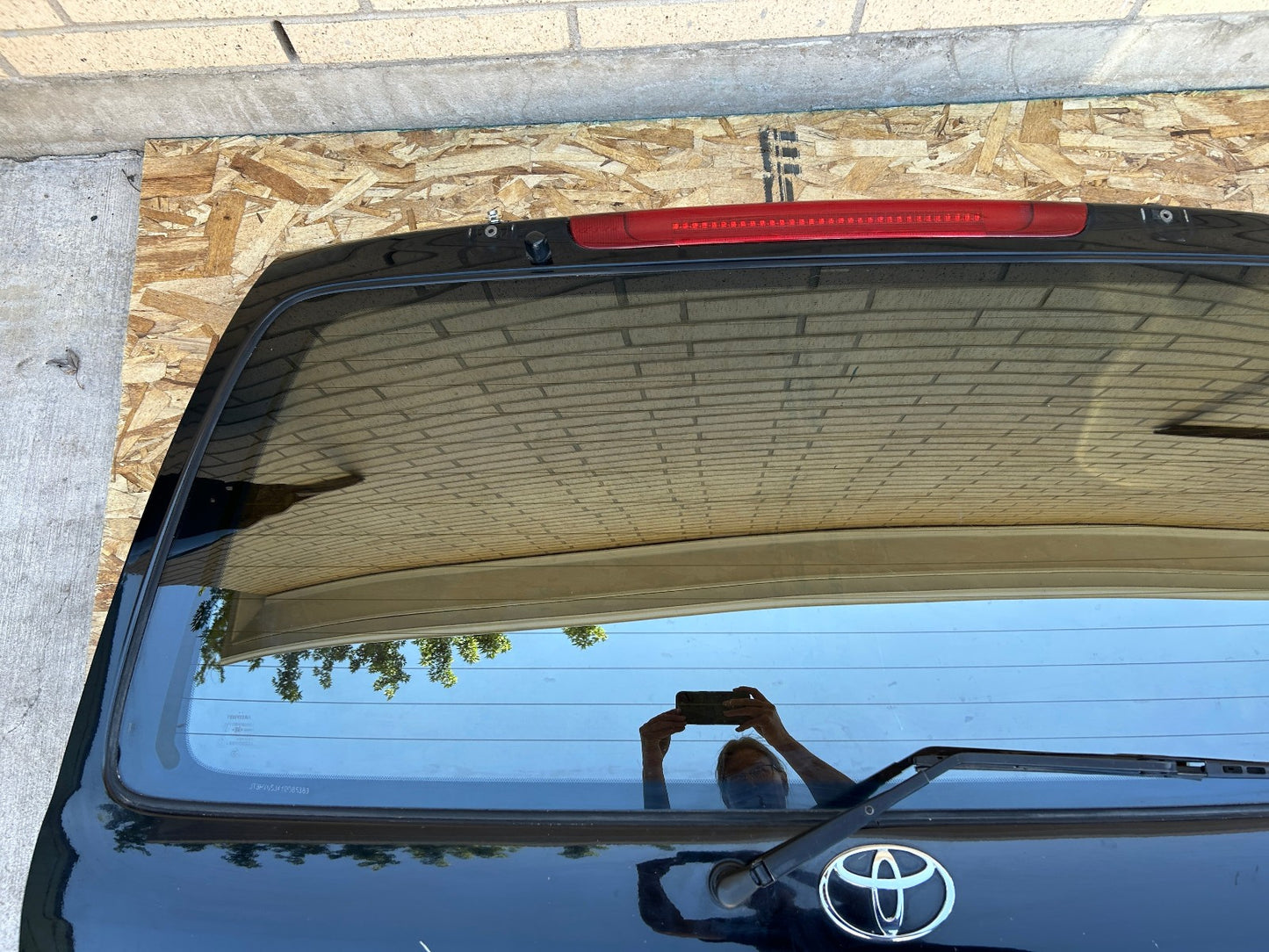 1998-02 Toyota Land Cruiser Tailgate Lift gate Trunk Hatch  BLACK OEM