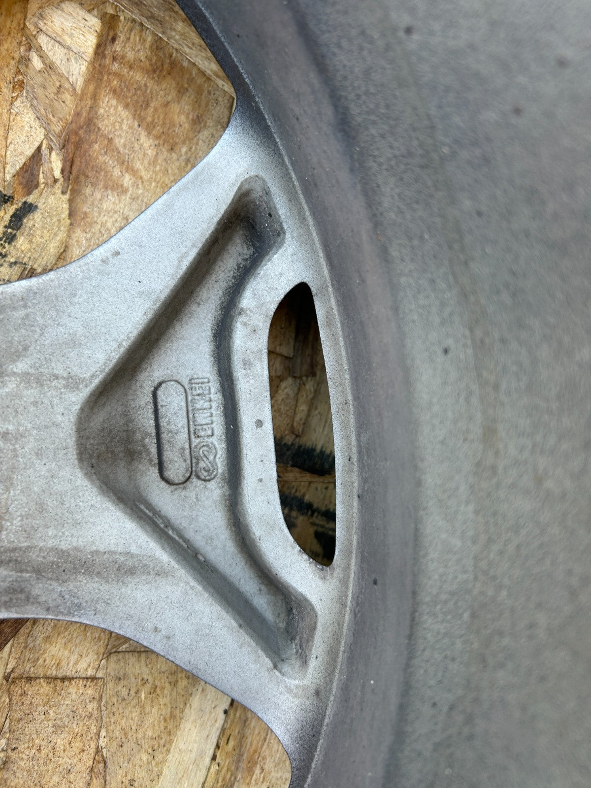 2016-2023 Subaru Forester 5 Y Spoke 18 inch Wheel Alloy Rim OEM 28111SG070