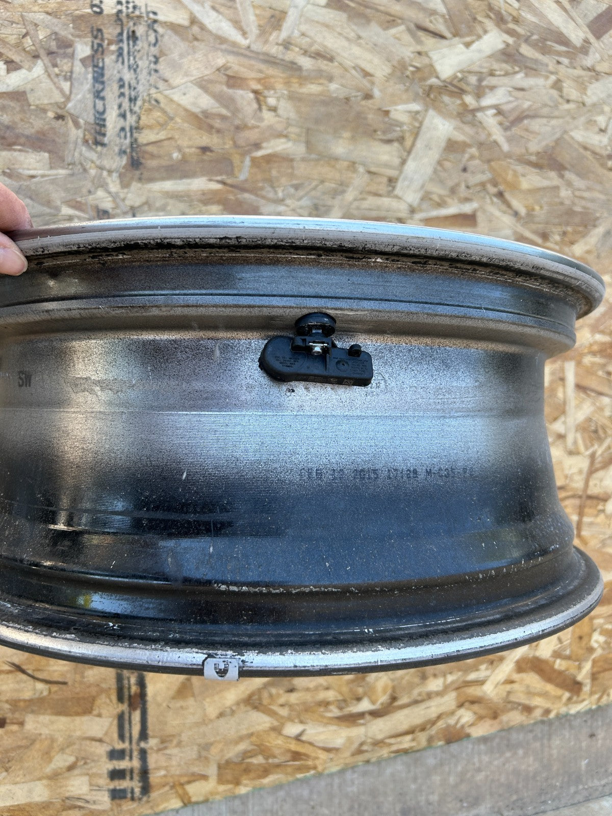 2016-2023 Subaru Forester 5 Y Spoke 18 inch Wheel Alloy Rim OEM 28111SG070