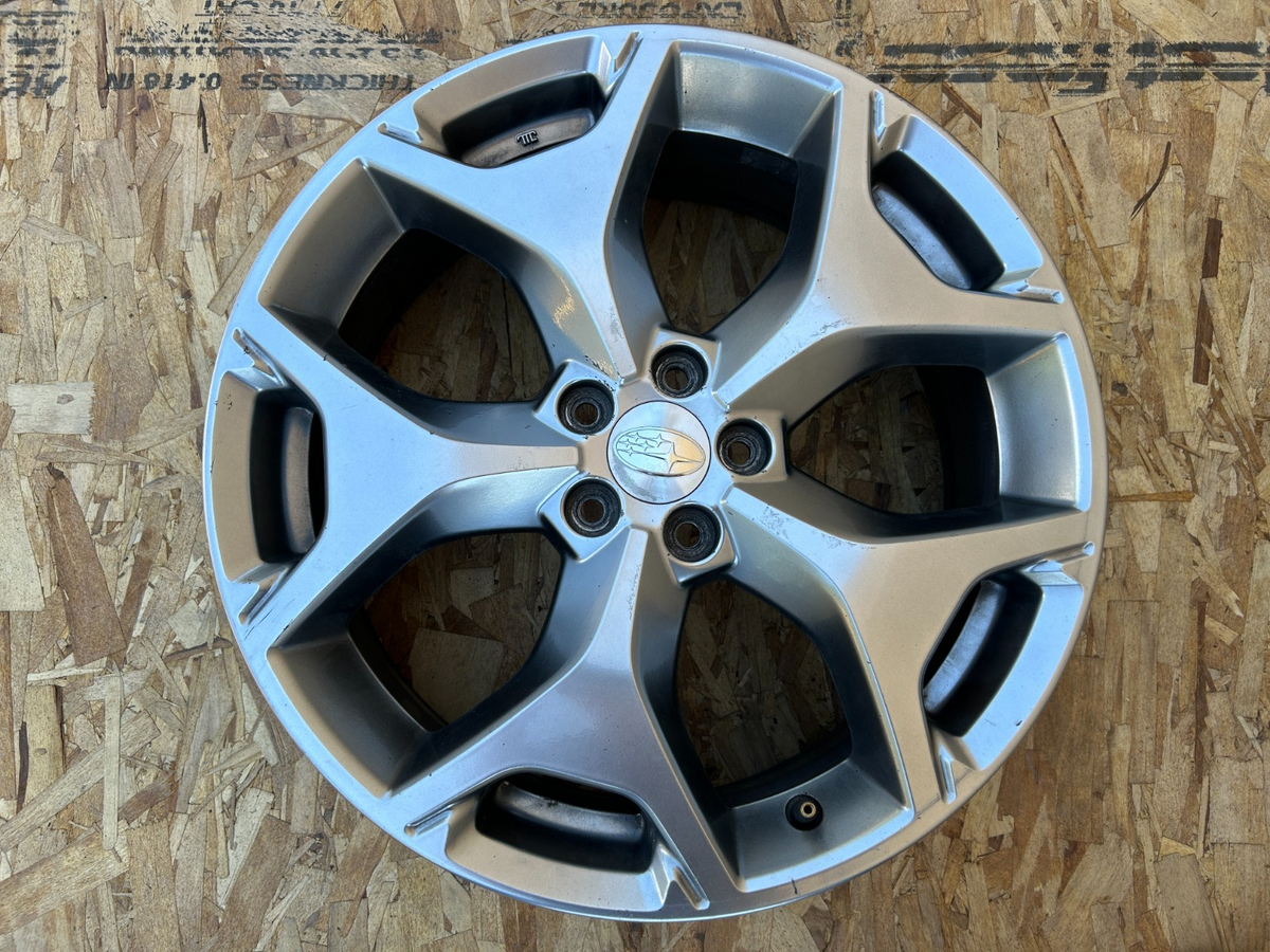 2015-2016 Subaru Forester 5 Y Spoke 18 inch Wheel Alloy Rim OEM 28111SG070