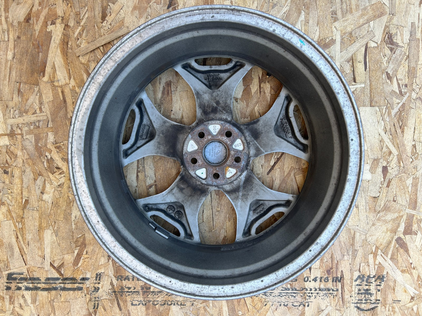 2015-2016 Subaru Forester 5 Y Spoke 18 inch Wheel Alloy Rim OEM 28111SG070