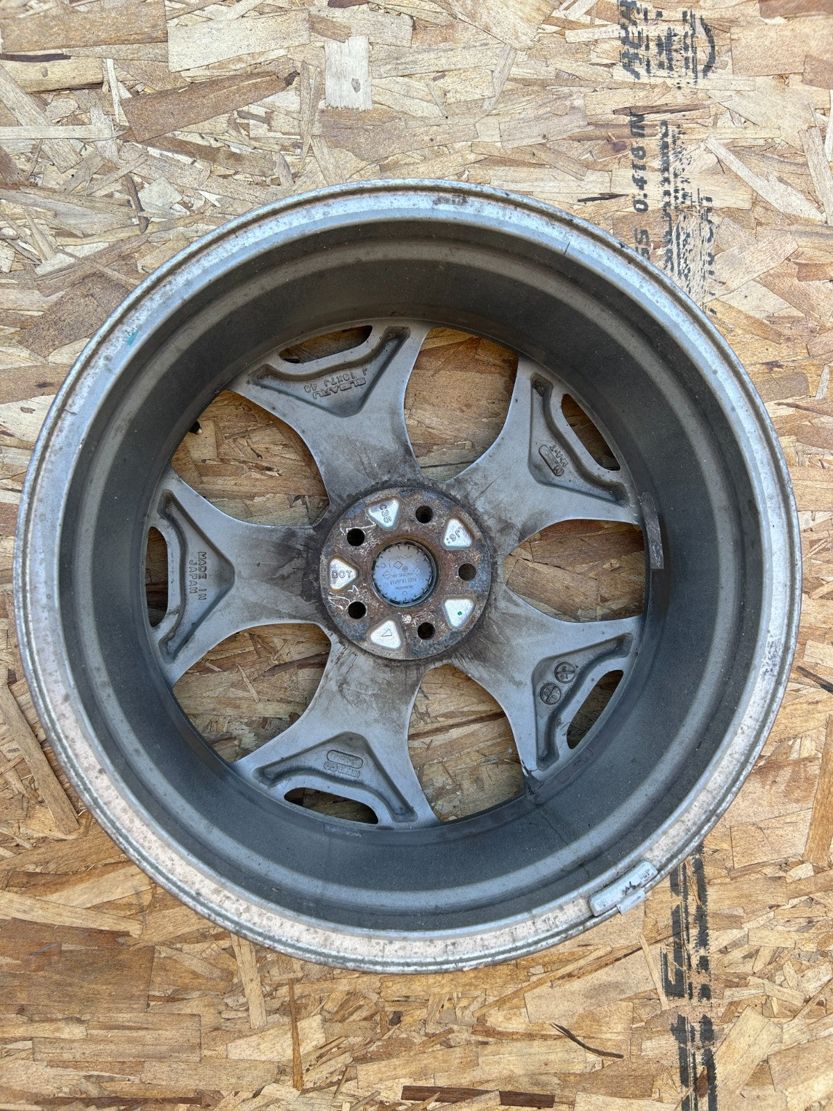 2015-2016 Subaru Forester 5 Y Spoke 18 inch Wheel Alloy Rim OEM 28111SG070