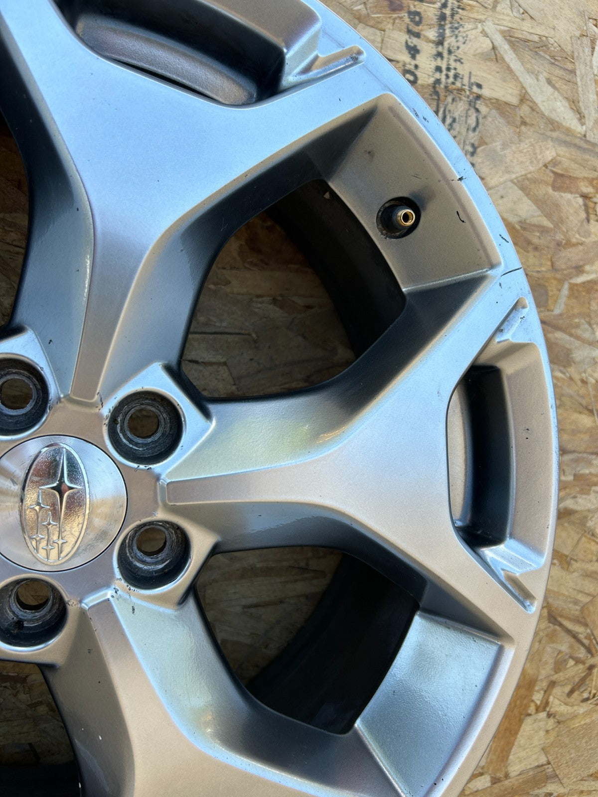 2015-2016 Subaru Forester 5 Y Spoke 18 inch Wheel Alloy Rim OEM 28111SG070