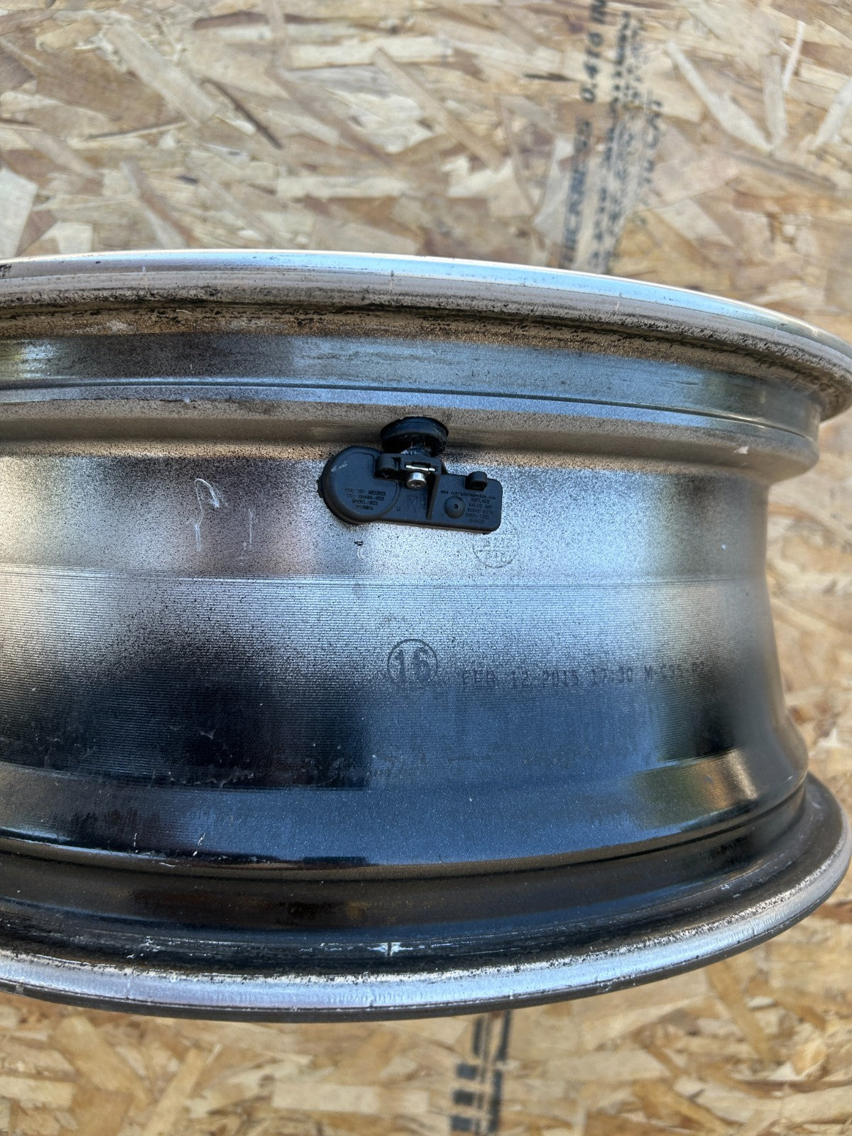 2015-2016 Subaru Forester 5 Y Spoke 18 inch Wheel Alloy Rim OEM 28111SG070