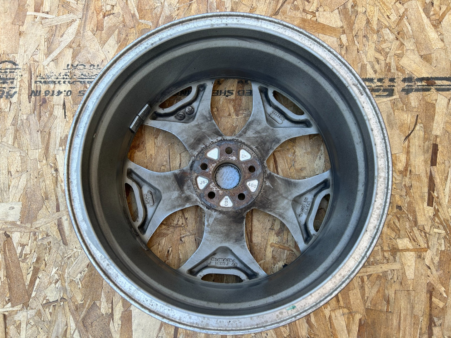 2015-2016 Subaru Forester 5 Y Spoke 18 inch Wheel Alloy Rim OEM 28111SG070