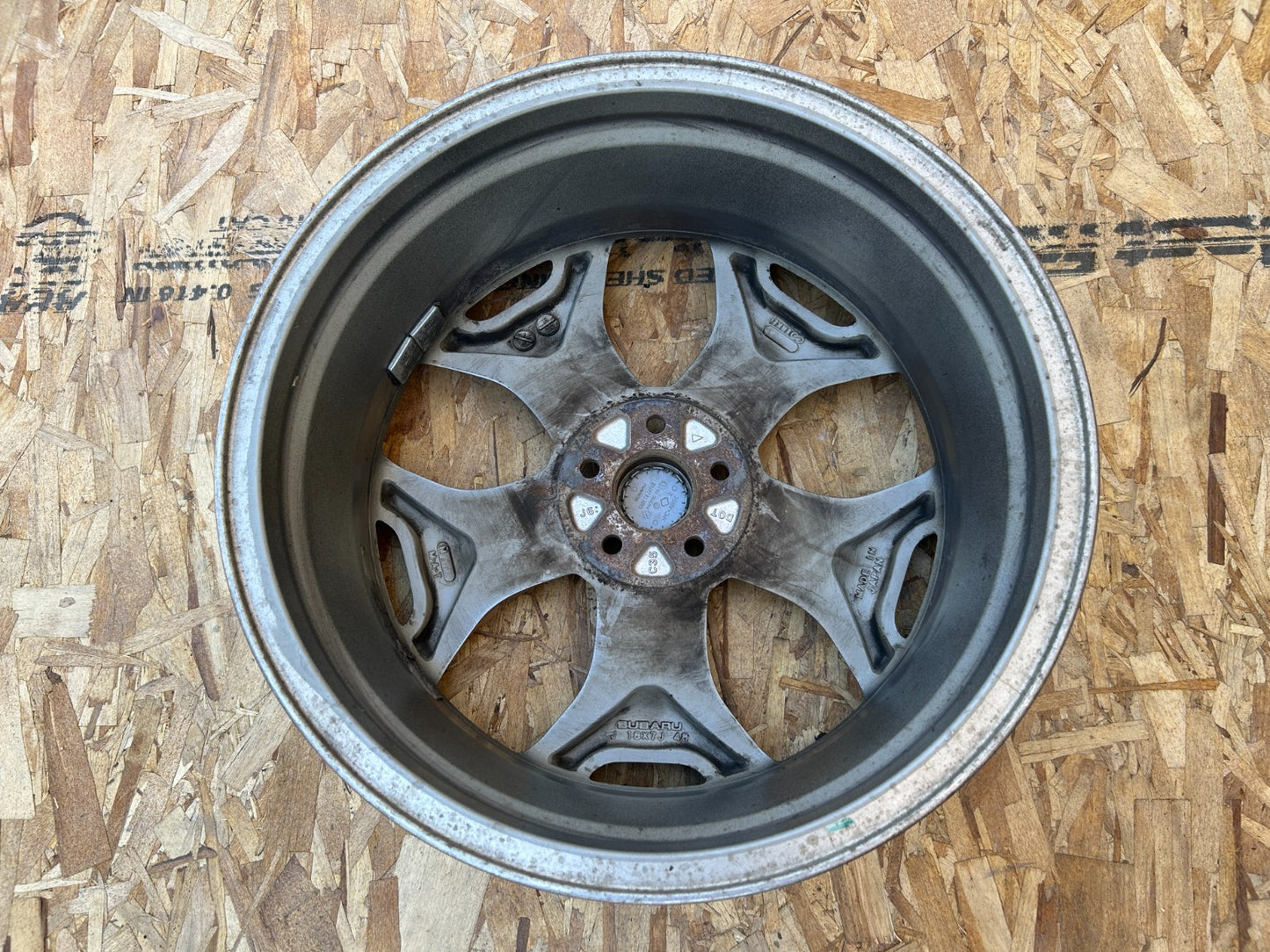 2015-2016 Subaru Forester 5 Y Spoke 18 inch Wheel Alloy Rim OEM 28111SG070