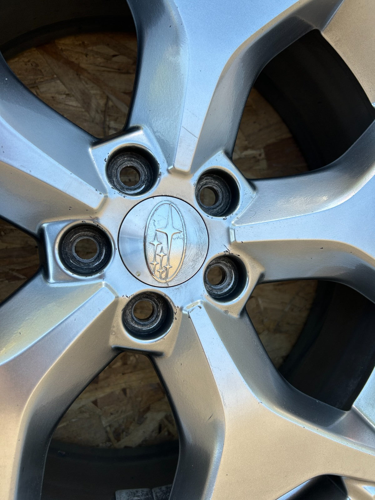2015-2016 Subaru Forester 5 Y Spoke 18 inch Wheel Alloy Rim OEM 28111SG070