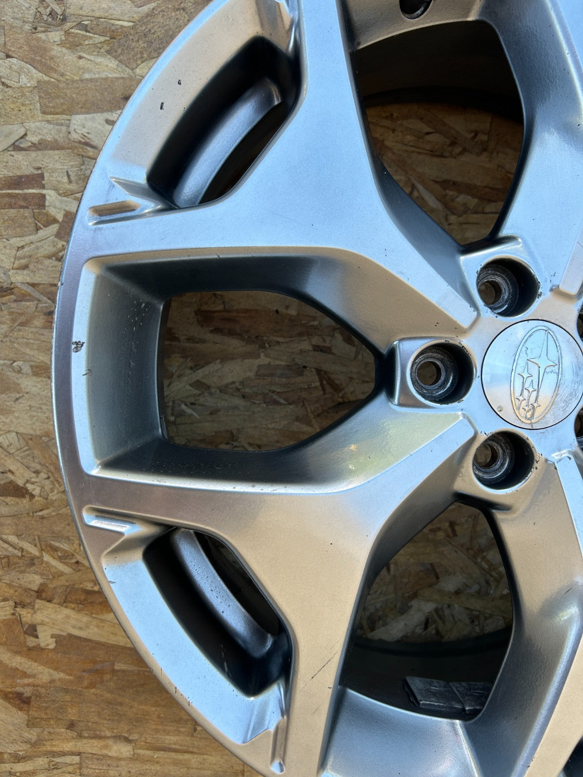 2015-2016 Subaru Forester 5 Y Spoke 18 inch Wheel Alloy Rim OEM 28111SG070