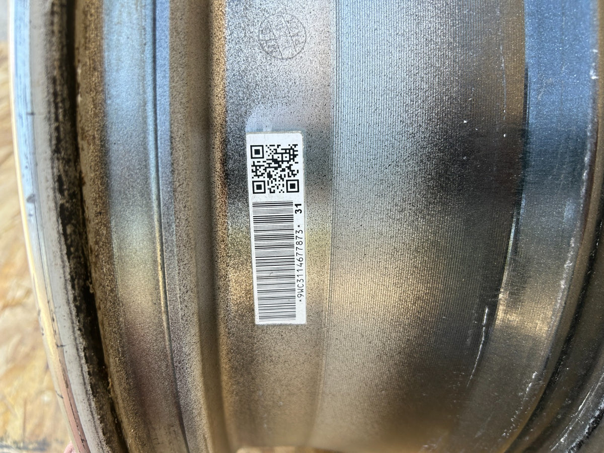 2015-2016 Subaru Forester 5 Y Spoke 18 inch Wheel Alloy Rim OEM 28111SG070