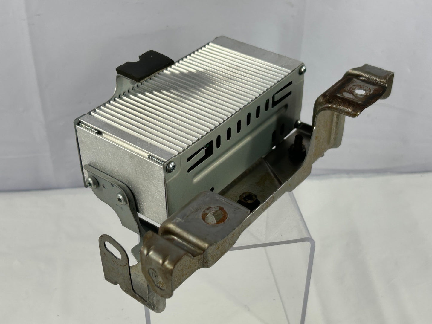 2001-2005 Toyota Sequoia JBL Radio Stereo Audio Amplifier Amp OEM 86280-AF022