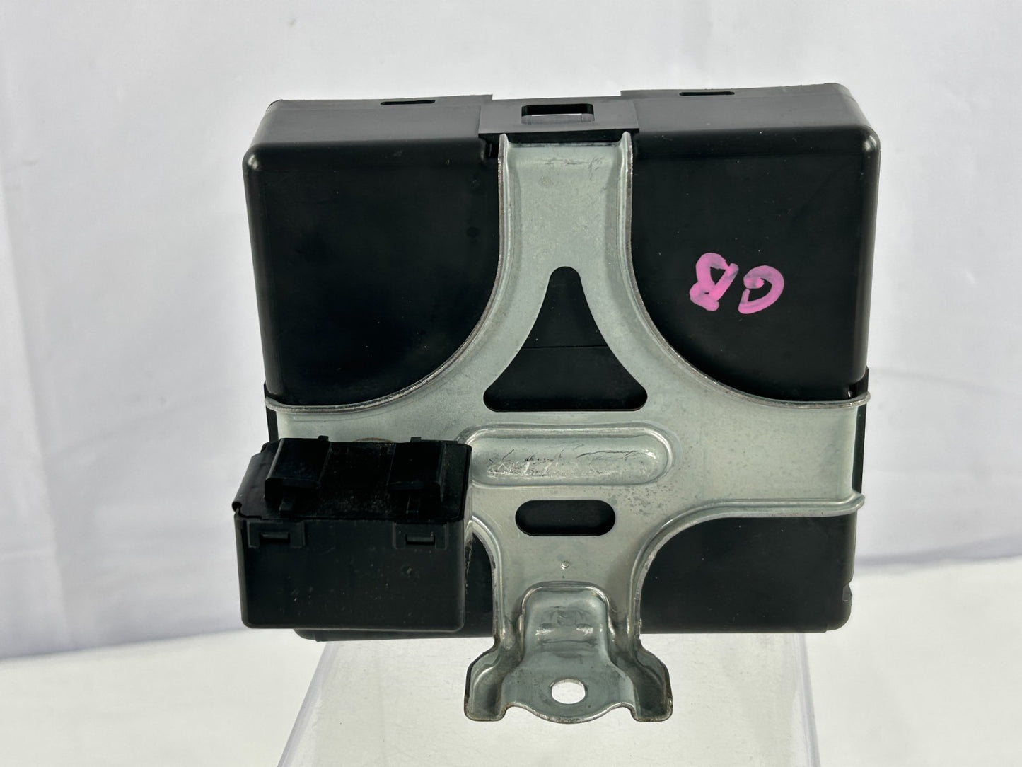 2002-2005 Toyota Sequoia Multiplex Network Body Control Module OEM 89221-0C012