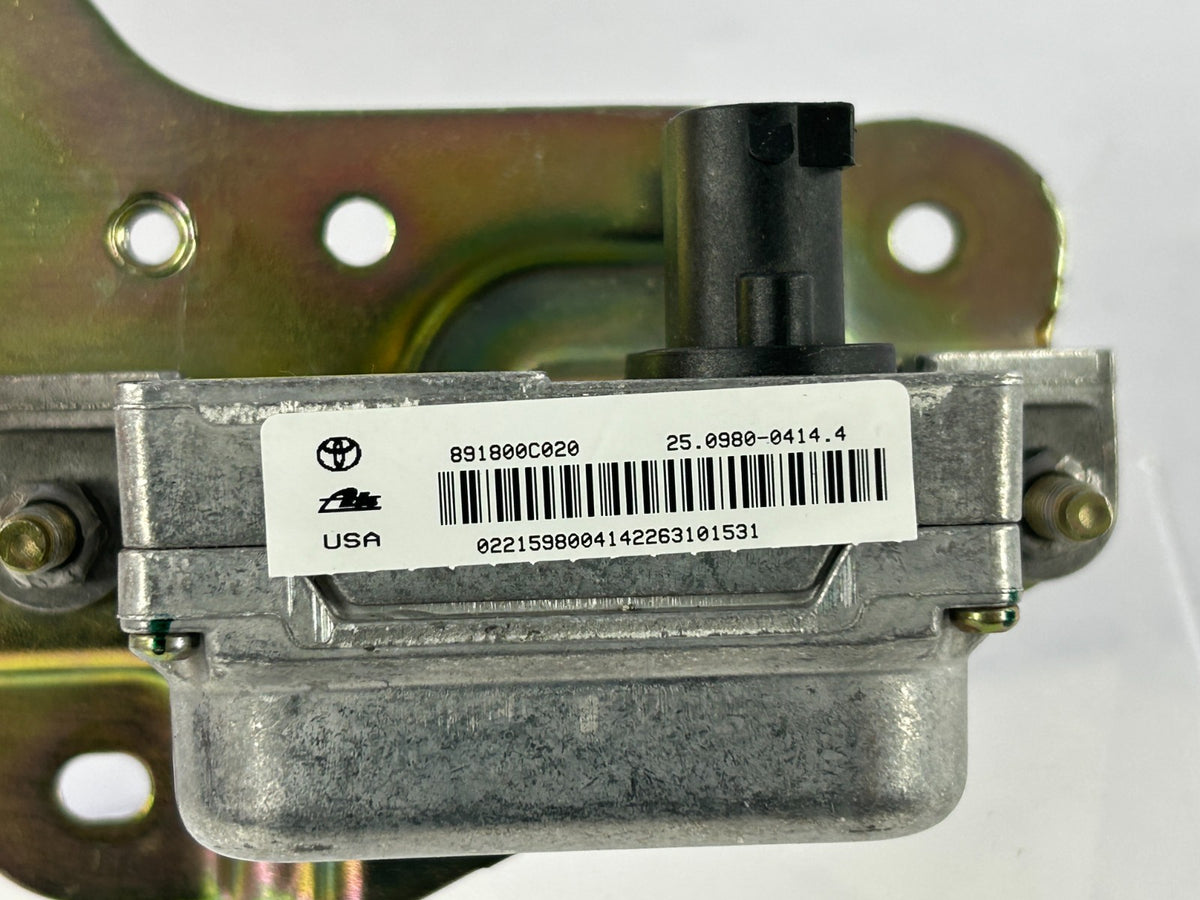 2003-2004 Toyota Sequoia Yaw Rate Speed Traction Control Sensor OEM 89183-OCO20