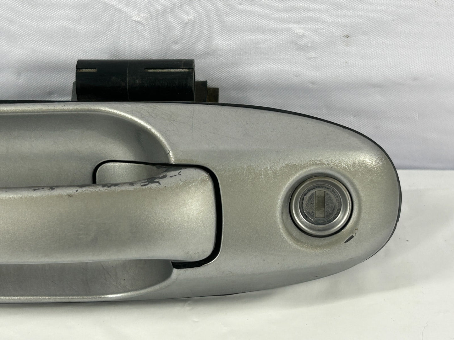 2001-2007 Toyota Sequoia Exterior Front Left Door Handle OEM 69220-34050-B1