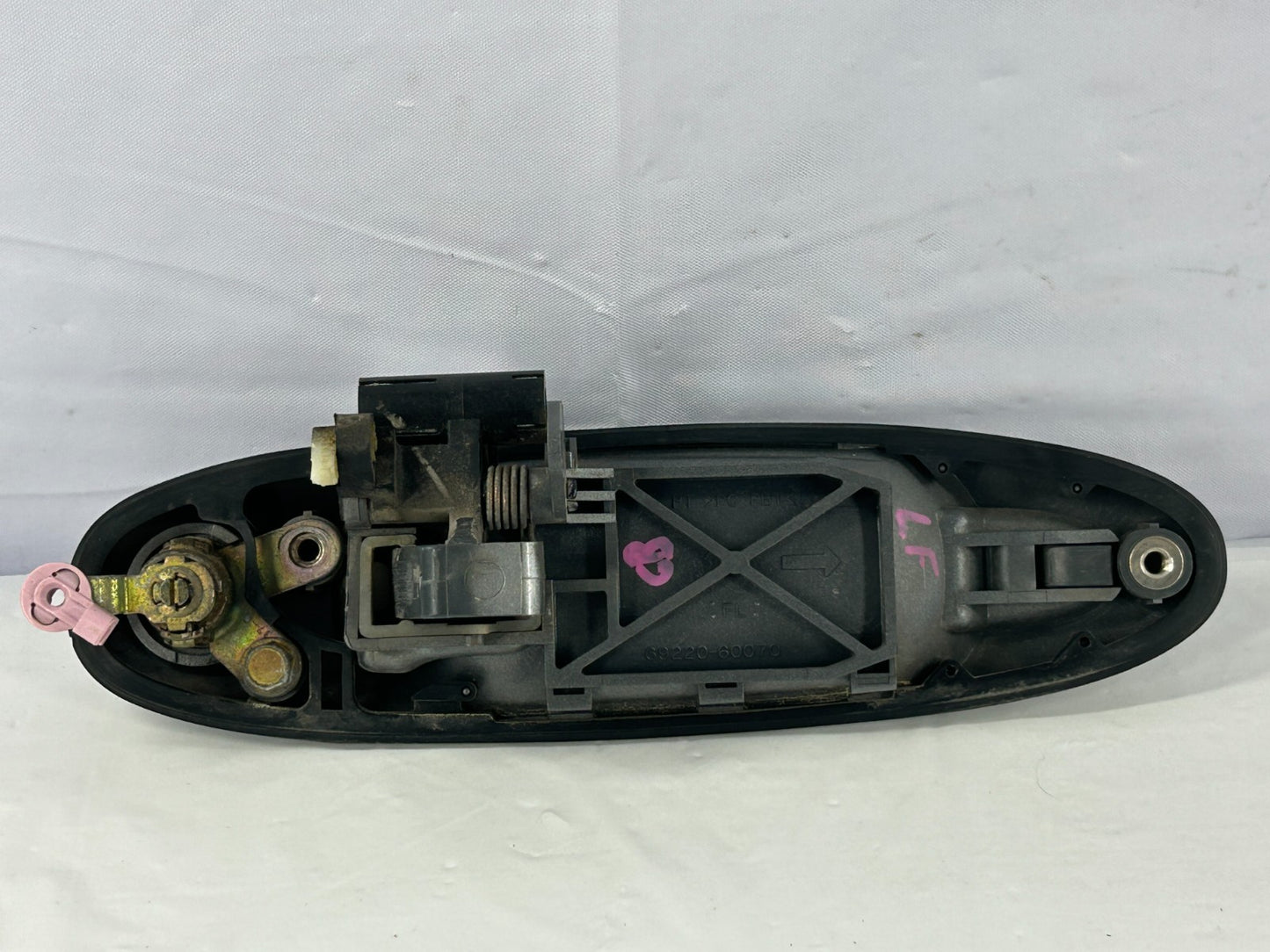 2001-2007 Toyota Sequoia Exterior Front Left Door Handle OEM 69220-34050-B1