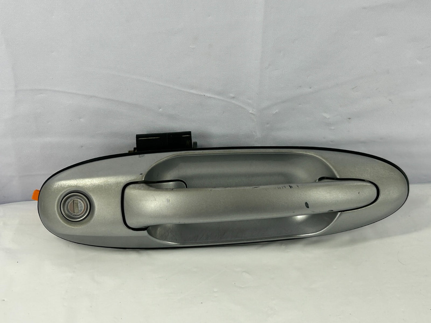 2001-2007 Toyota Sequoia Exterior Front Right Door Handle OEM 69210-34050-B1