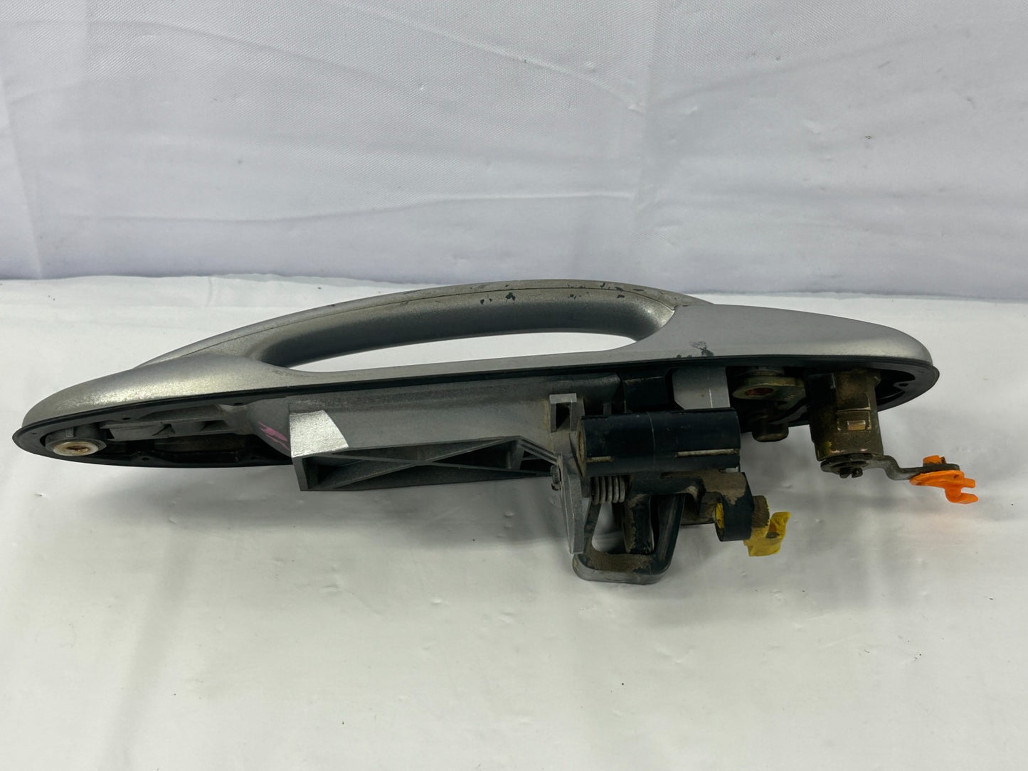 2001-2007 Toyota Sequoia Exterior Front Right Door Handle OEM 69210-34050-B1