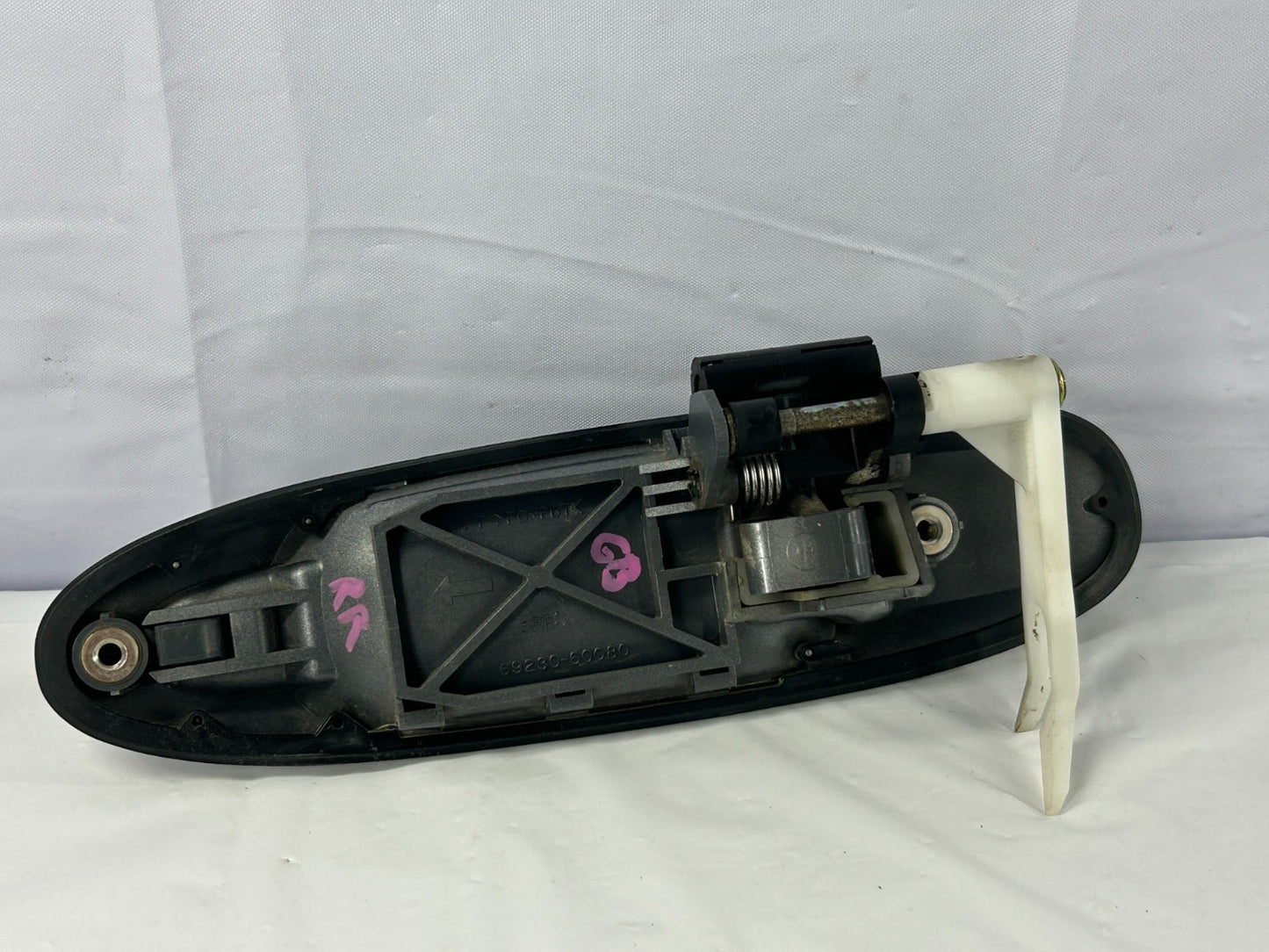 01-07 Toyota Sequoia Exterior Rear Right Door Handle Assembly OEM 69230-34020-B1