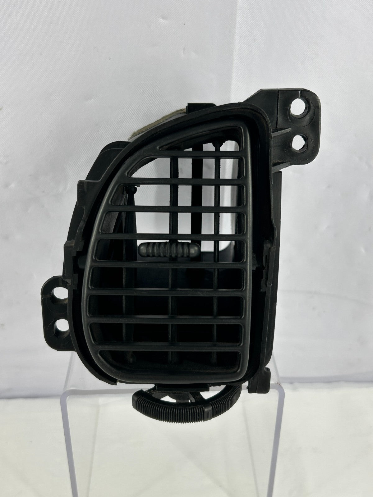 2002-2007 Toyota Sequoia Front Left Inner Dash Air Vent Grille OEM 55680-0C021