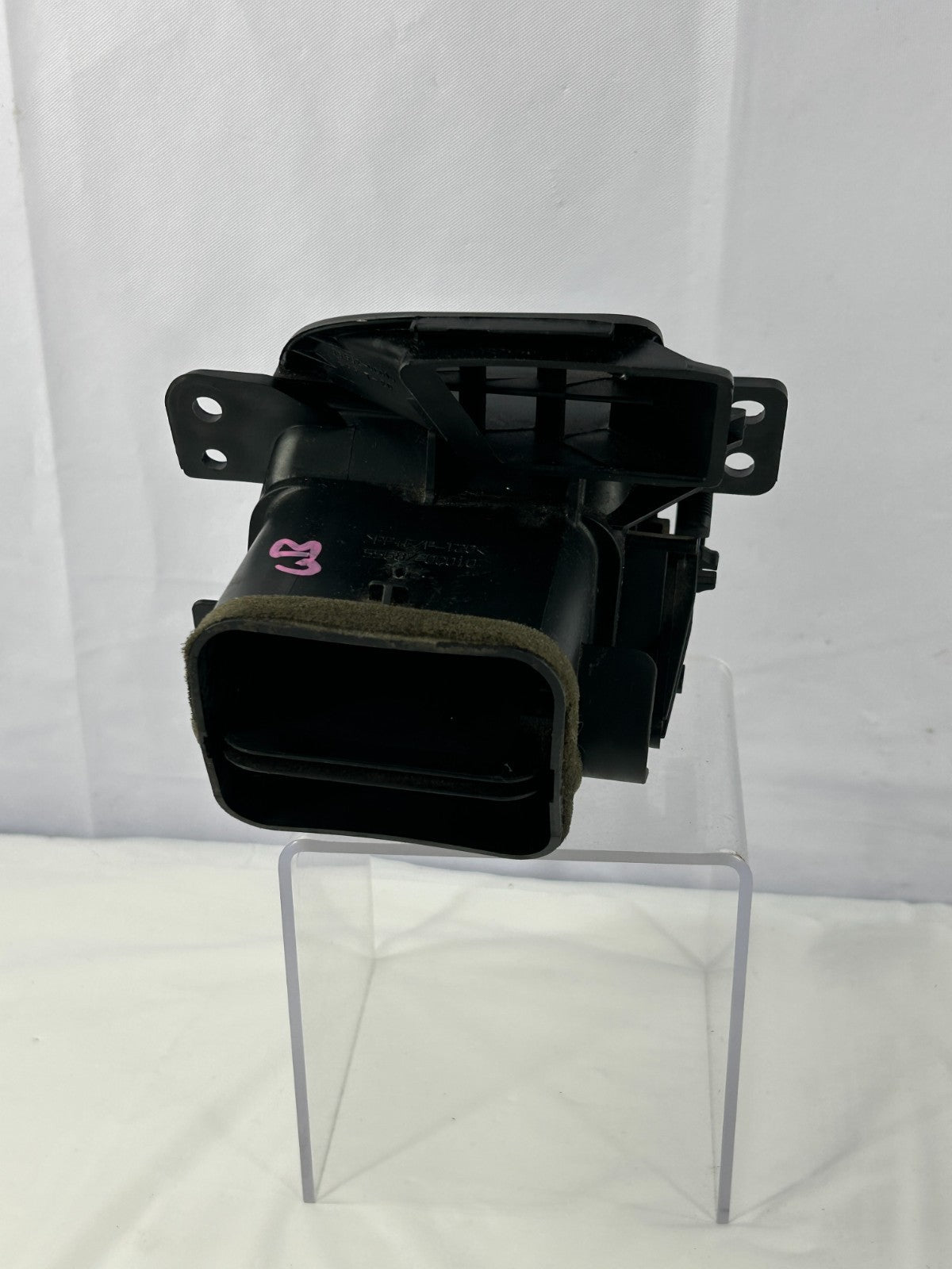2001-2007 Toyota Sequoia Front Right Outer AC Heat Dash Air Vent OEM 55687-0C010