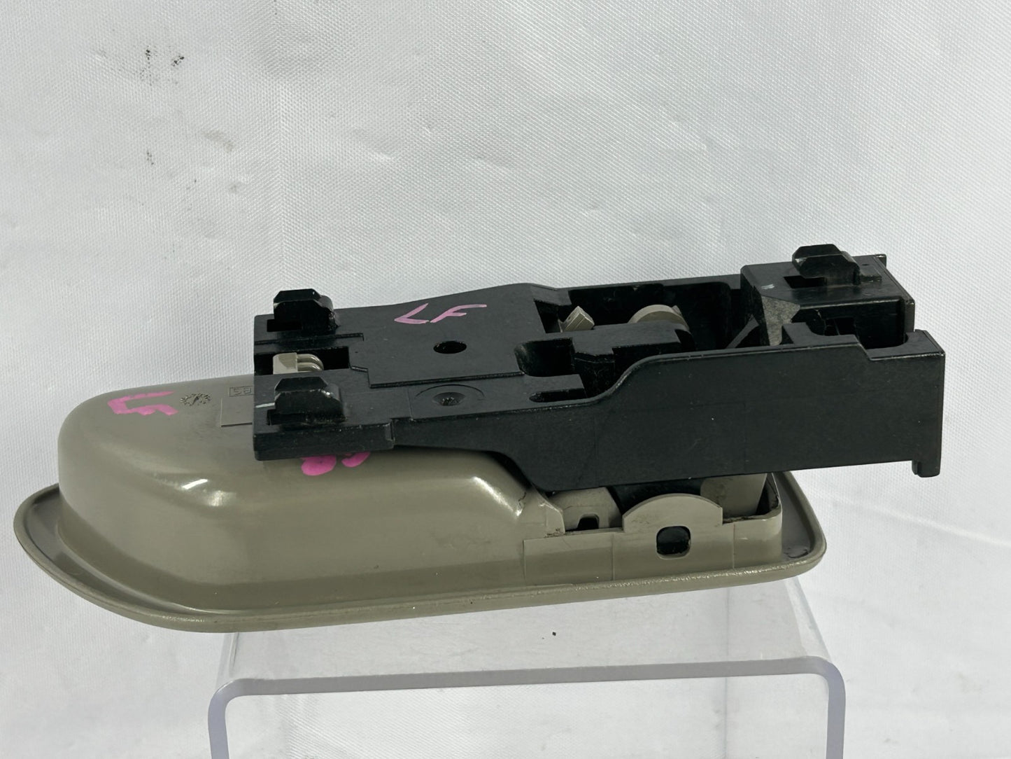 01-07 Toyota Sequoia Front Left Interior Door Handle Gray OEM 69206-0C030-B0
