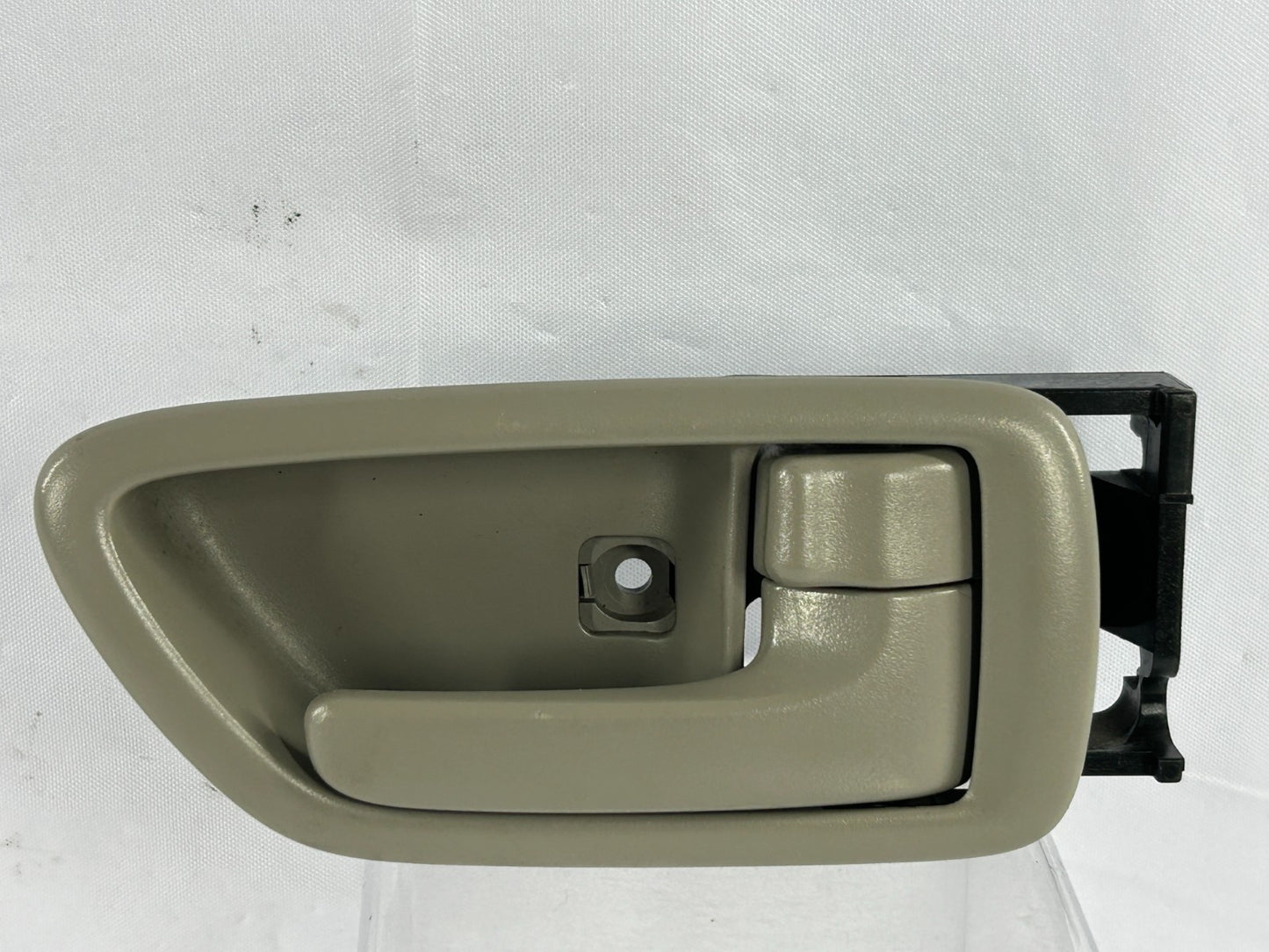 01-07 Toyota Sequoia Rear Right Side Inside Door Handle Gray OEM 69205-0C030-B0