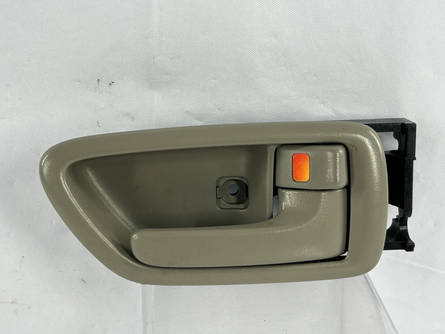 01-07 Toyota Sequoia Front Right Side Inside Door Handle Gray OEM 69205-0C030-B0