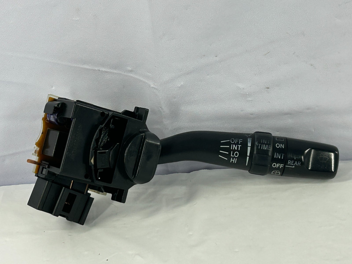 2001-2004 Toyota Sequoia Windshield Wiper Switch Assembly OEM 84652-0C030