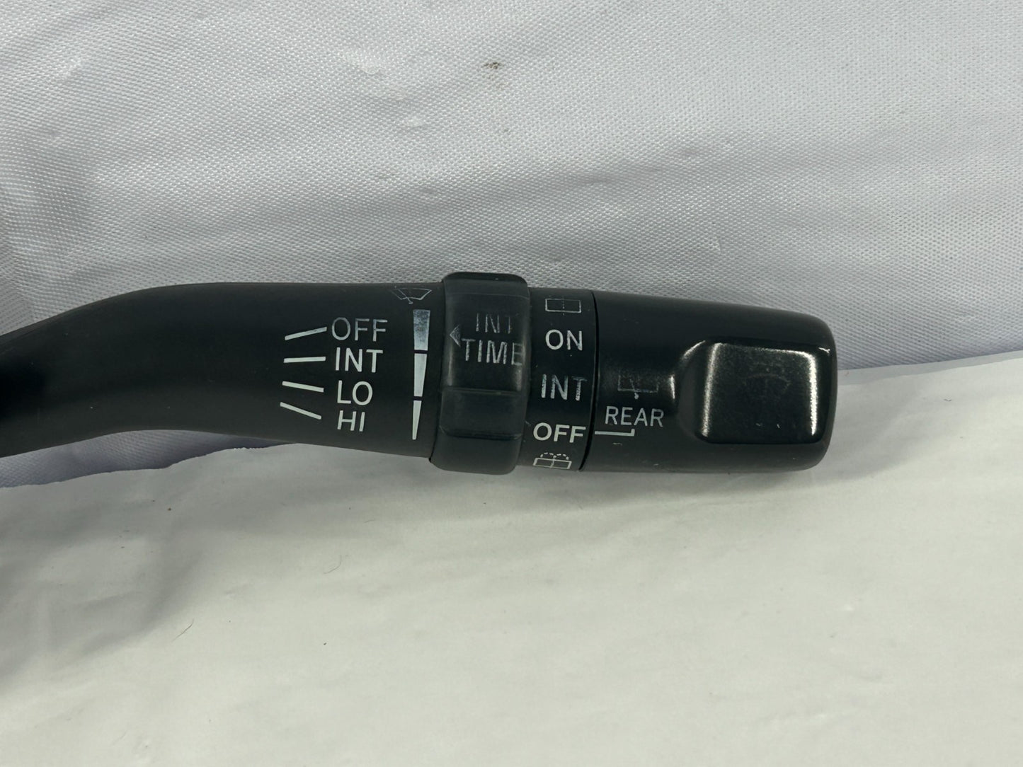 2001-2004 Toyota Sequoia Windshield Wiper Switch Assembly OEM 84652-0C030