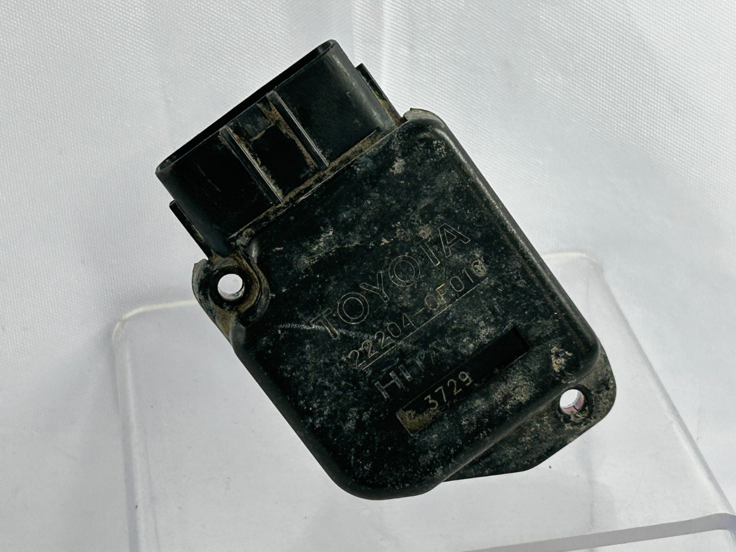 2001-2005 Toyota Sequoia Front Engine Mass Air Flow Sensor Meter OEM 22204-0F010