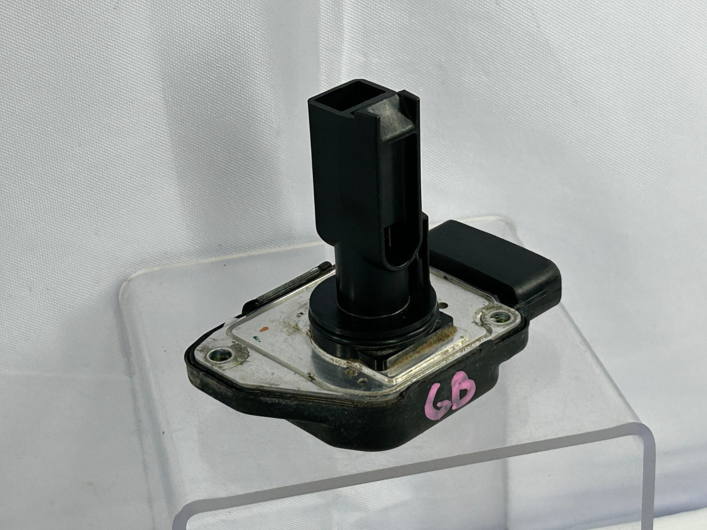 2001-2005 Toyota Sequoia Front Engine Mass Air Flow Sensor Meter OEM 22204-0F010