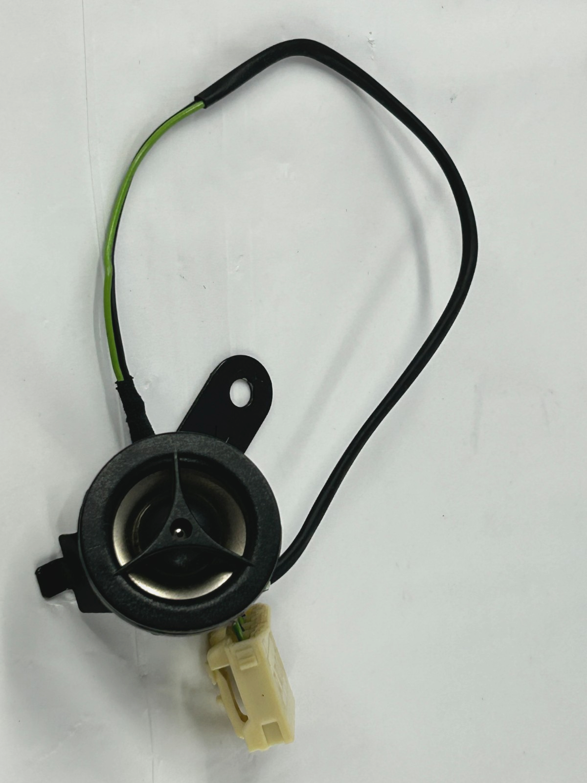 01-07 Toyota Sequoia Front Right Passenger Door Tweeter Speaker OEM 86160-AF040