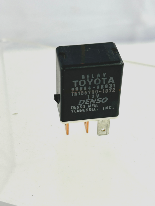 2001-2005 Toyota Sequoia Fuse Box Multi Purpose 4 Pin Relay OEM 90084-98031
