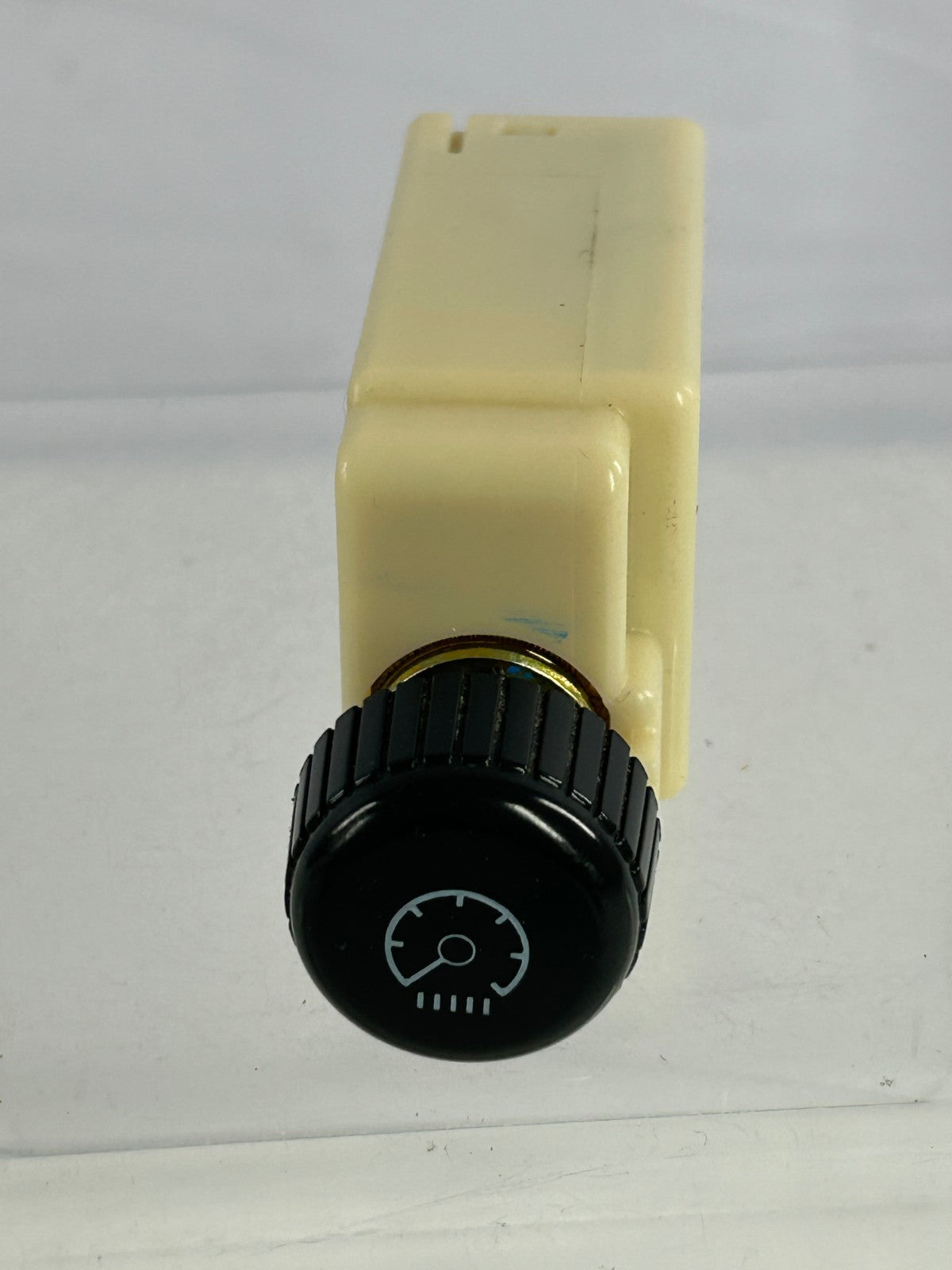 2001-2005 Toyota Sequoia Dash Instrument Light Dimmer Rheostat OEM 84119-0C010