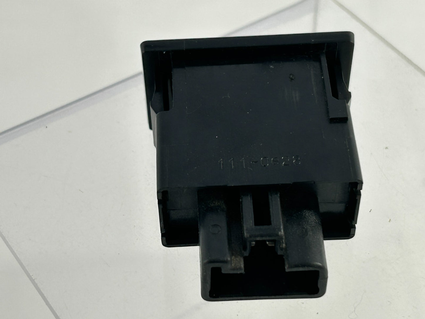 2004 Toyota Sequoia VIP Security Alarm Window Breakage Sensor OEM 08586-0C830