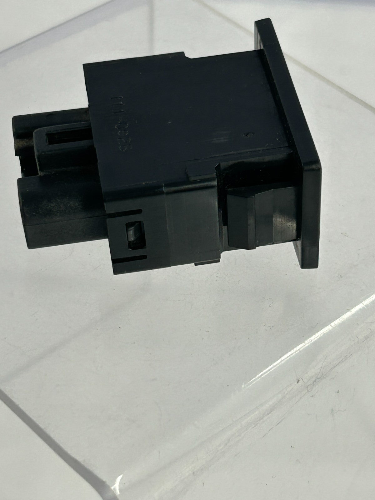 2004 Toyota Sequoia VIP Security Alarm Window Breakage Sensor OEM 08586-0C830