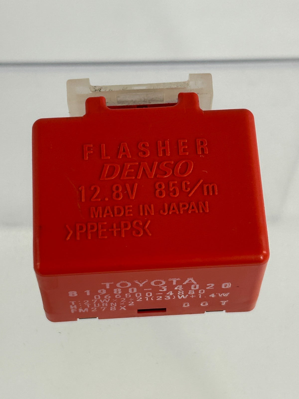 2001-2007 Toyota Sequoia Turn Signal Flasher Relay Module Unit OEM 81980-34020