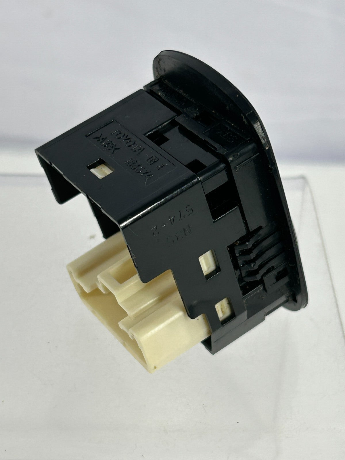 2001-2007 Toyota Sequoia Side Mirror Control Switch Non-Folding OEM 84870-0C010