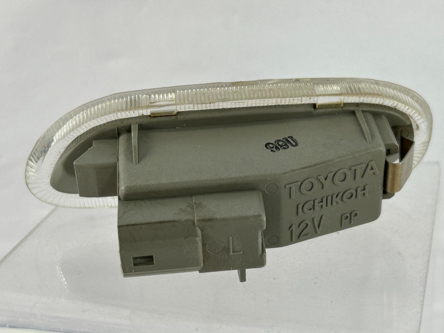 98-07 Toyota Land Cruiser Front Left Driver Door Courtesy Light OEM 81310-33010