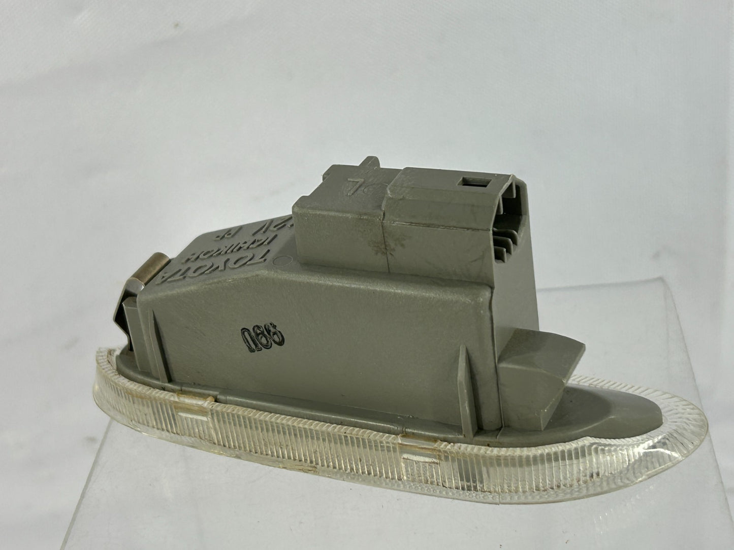 98-07 Toyota Land Cruiser Front Left Driver Door Courtesy Light OEM 81310-33010