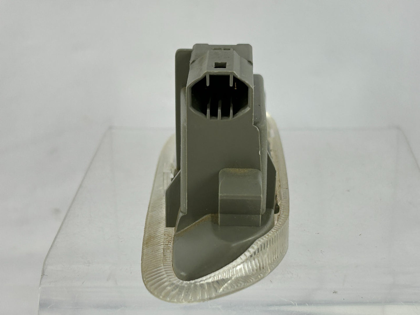 98-07 Toyota Land Cruiser Rear Right Passenger Door Courtesy Light 81230-33010