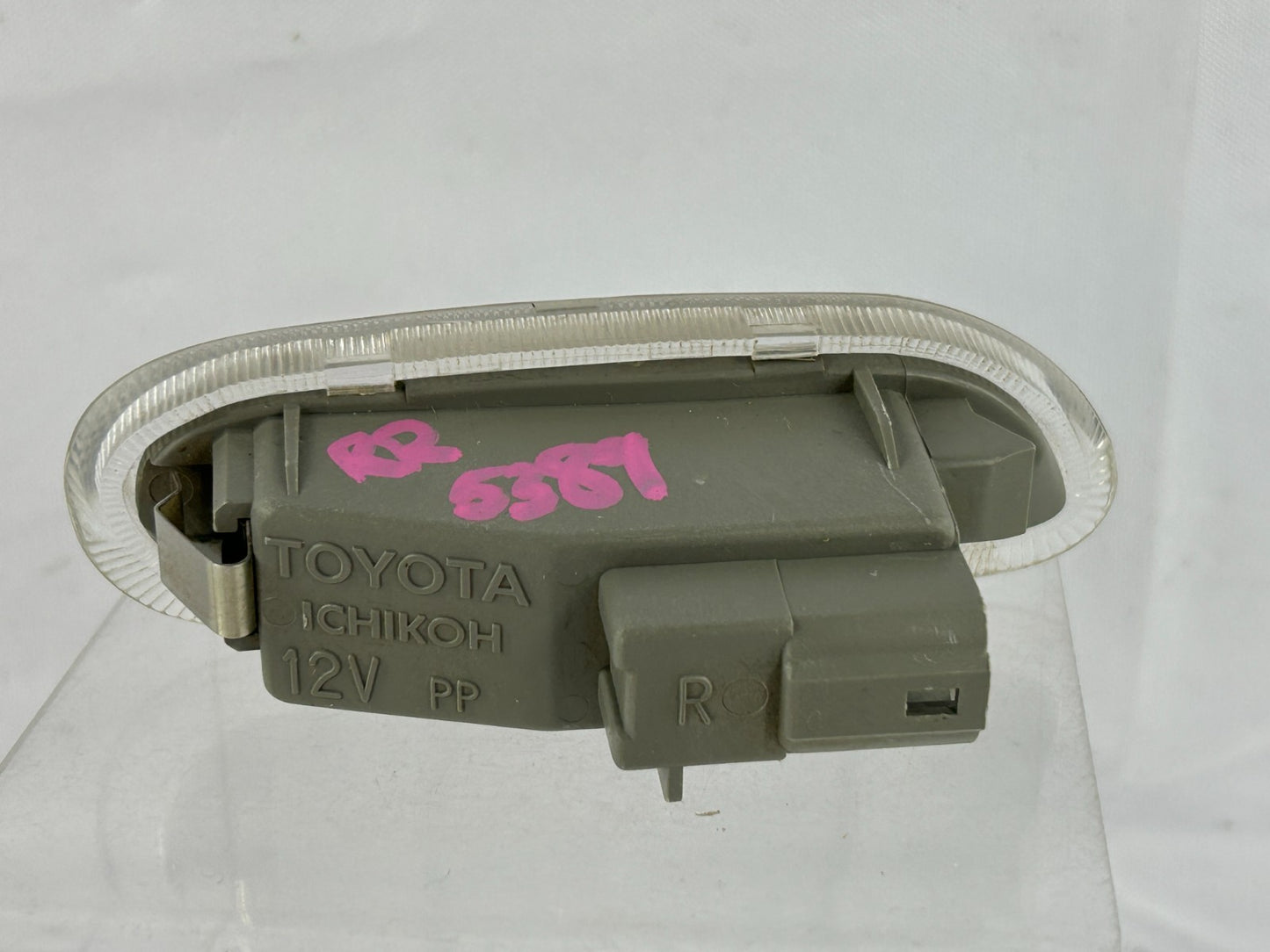 98-07 Toyota Land Cruiser Rear Right Passenger Door Courtesy Light 81230-33010