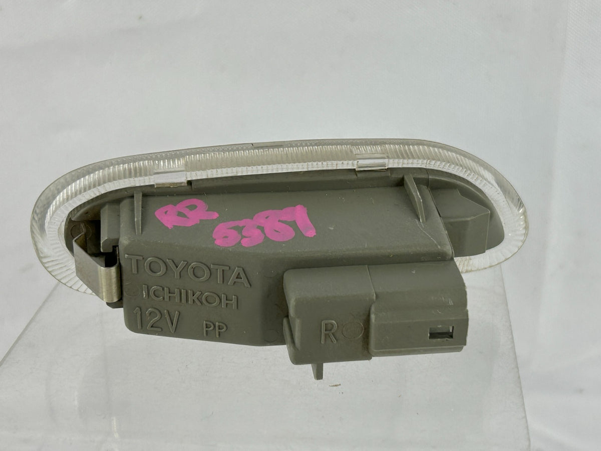 98-07 Toyota Land Cruiser Rear Right Passenger Door Courtesy Light 81230-33010