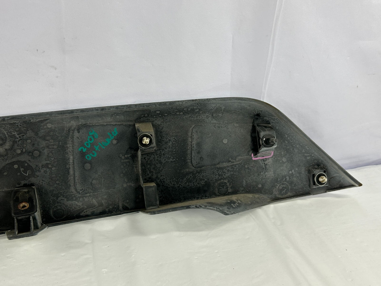 07-13 Mitsubishi Outlander Rear Tailgate Hatch Garnish Trim White OEM 5817A022WA