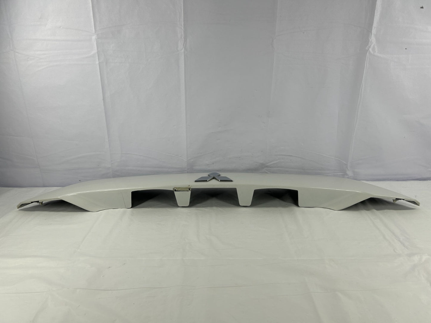 07-13 Mitsubishi Outlander Rear Tailgate Hatch Garnish Trim White OEM 5817A022WA