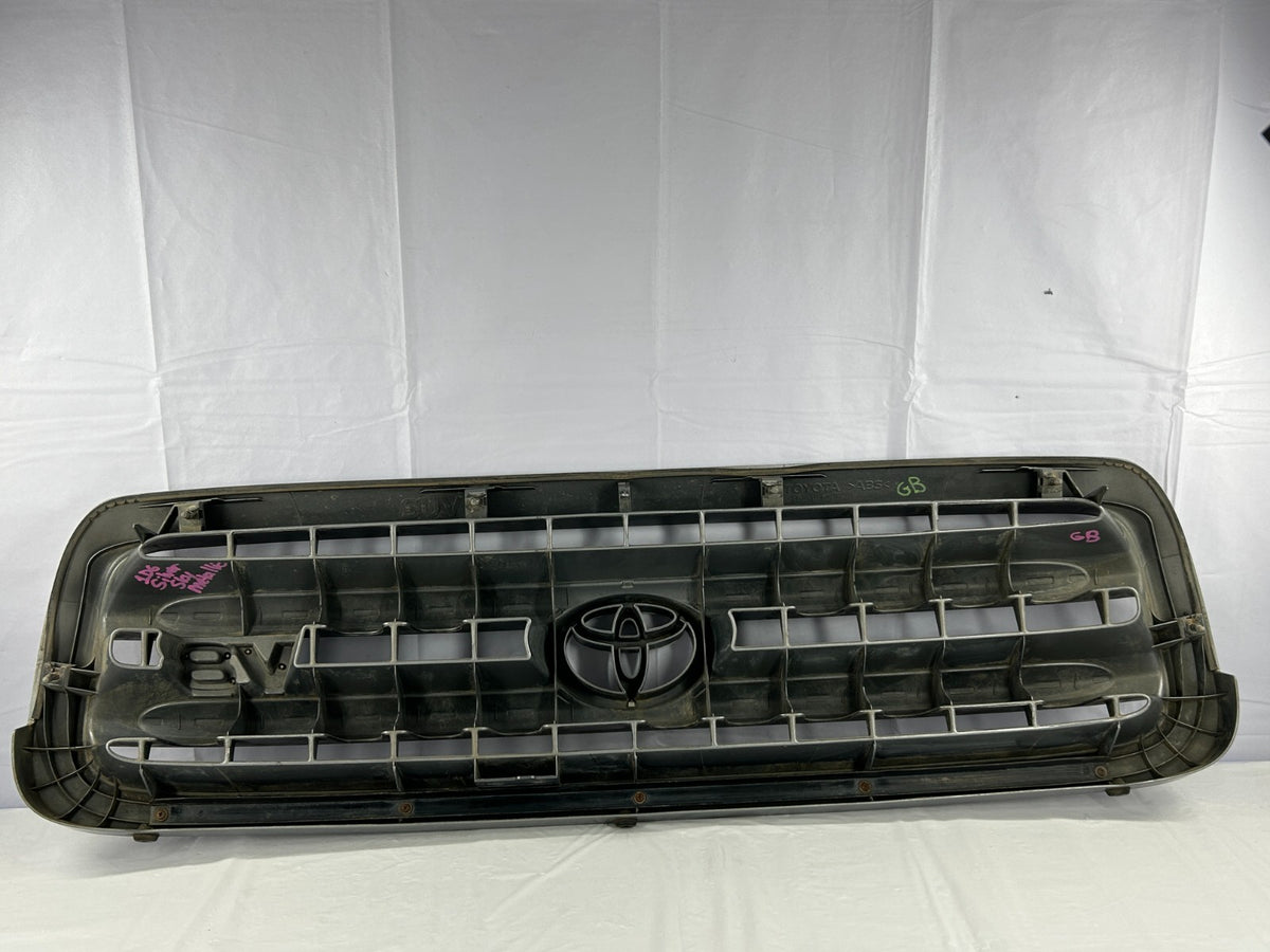2001-2005 Toyota Sequoia SR5 Front Radiator V8 Grill Silver OEM 53100-0C030-B1