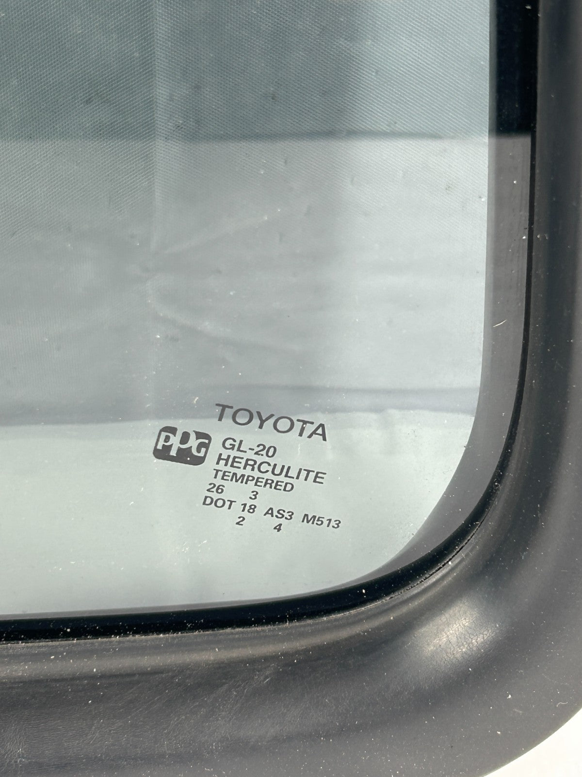 2001-2007 Toyota Sequoia Rear Left Quarter Window Glass Panel OEM 68124-0C010