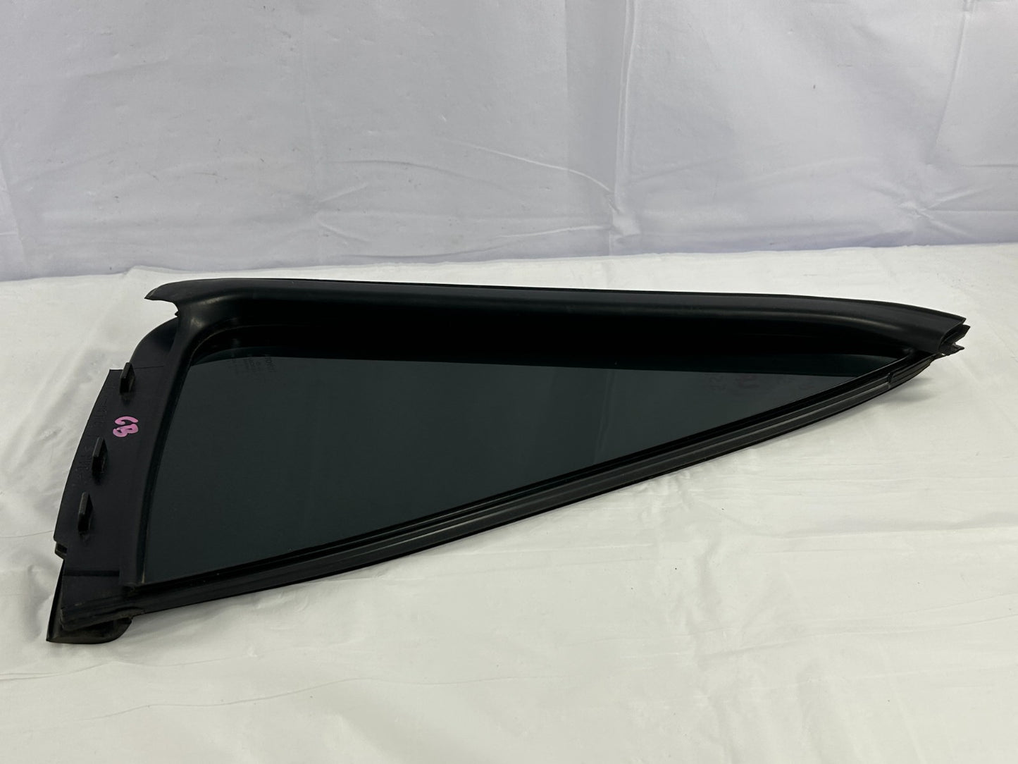 2001-2007 Toyota Sequoia Rear Left Quarter Window Glass Panel OEM 68124-0C010