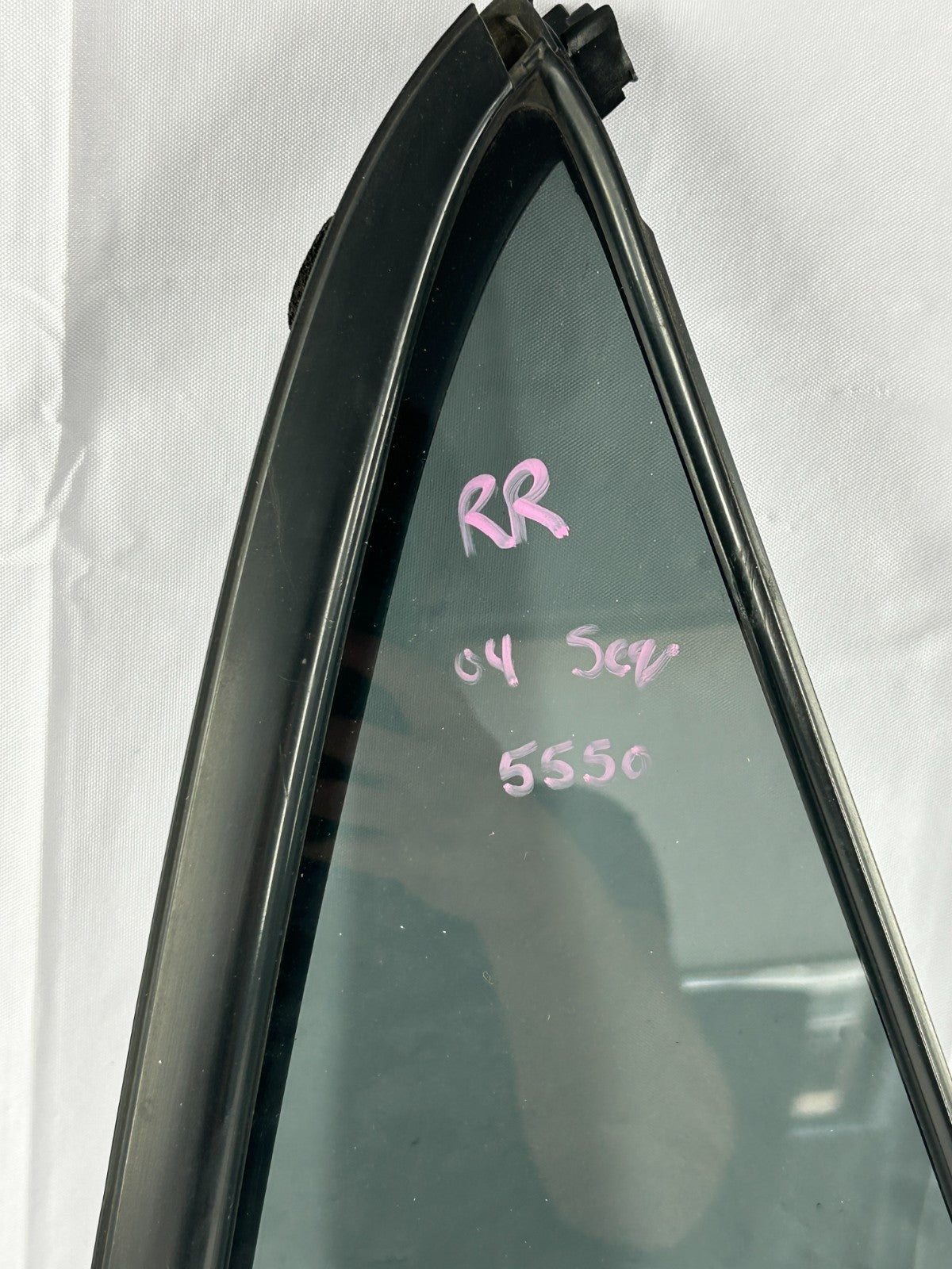 2001-2007 Toyota Sequoia Rear Right Quarter Window Glass Panel OEM 68123-0C010