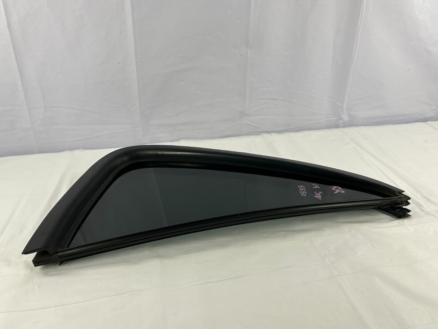 2001-2007 Toyota Sequoia Rear Right Quarter Window Glass Panel OEM 68123-0C010